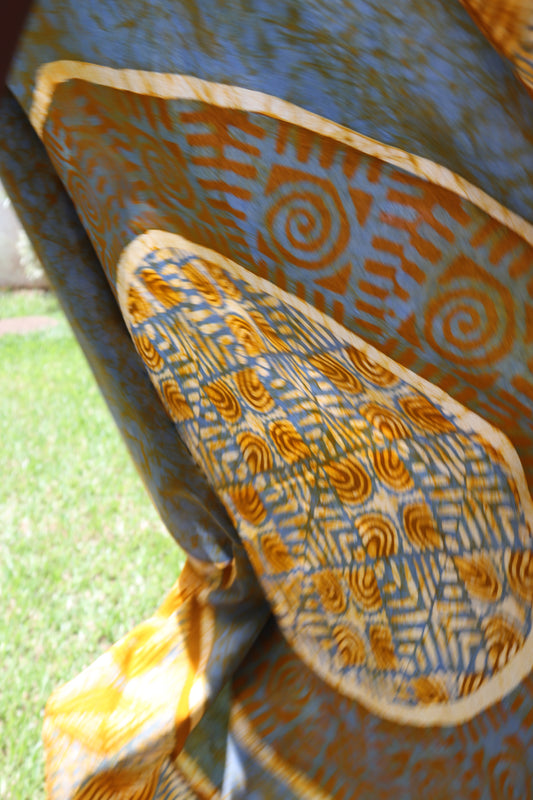 Sous le Soleil (Round) Batik Tablecloth